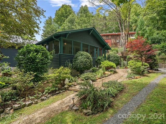 Welcome to the cottage on Penland Rd.