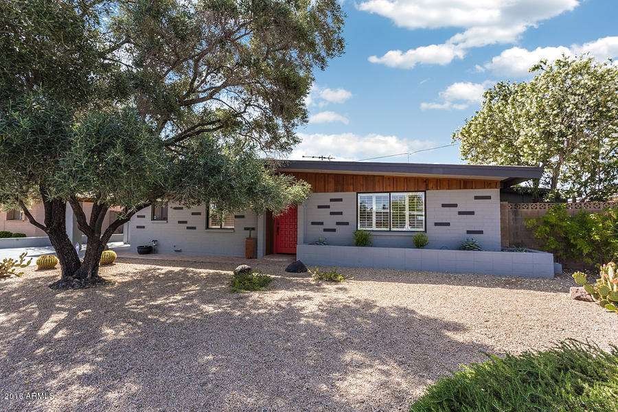3625 E Laurel Ln-1