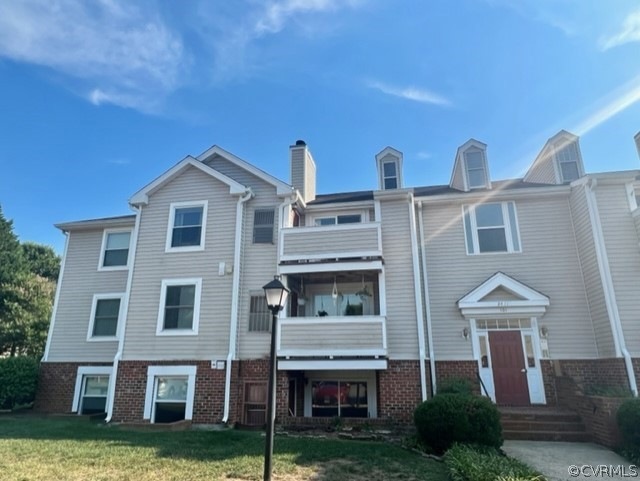 Lower corner unit