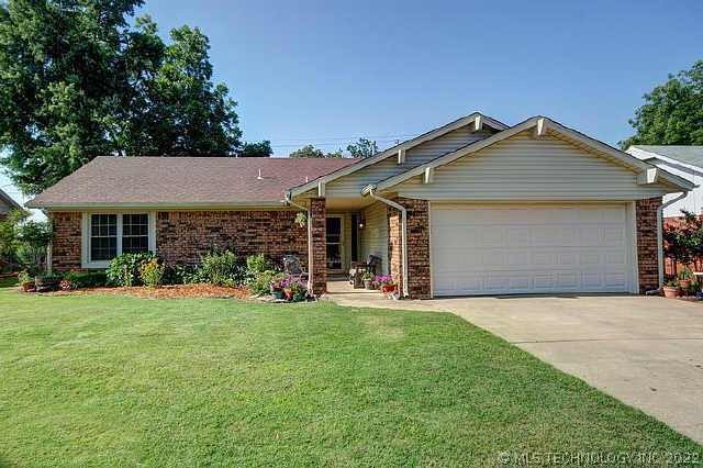 2805 E Oakridge St, Broken Arrow, OK 74014 - photo 1