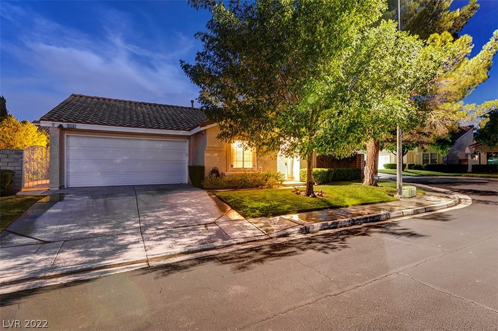 2 Car Garage on Corner Lot