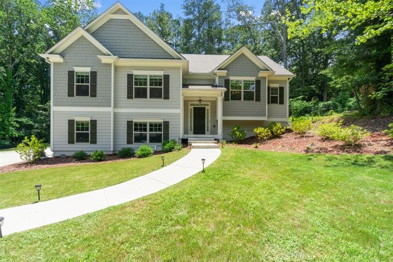 2 YEARS NEW! Construction finished in March 2018
