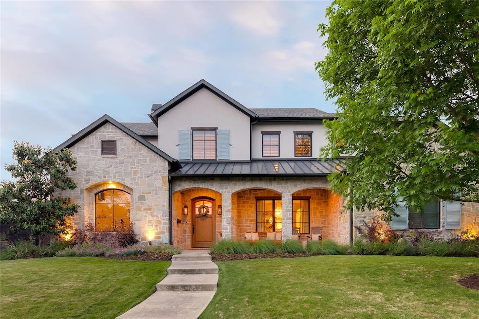 7134 Carrousel Cir, Dallas, TX 75214 - photo 1