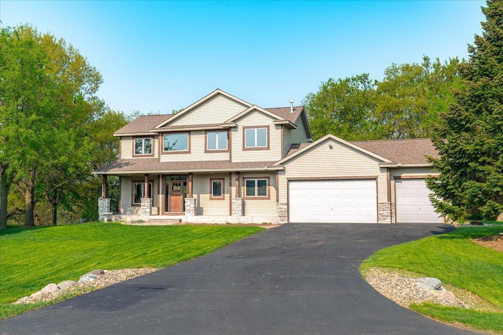 01-Front of Home.jpg