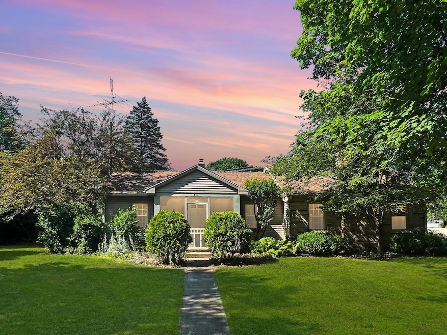 401 Southmoor Rd, La Porte, IN 46350 - photo 1