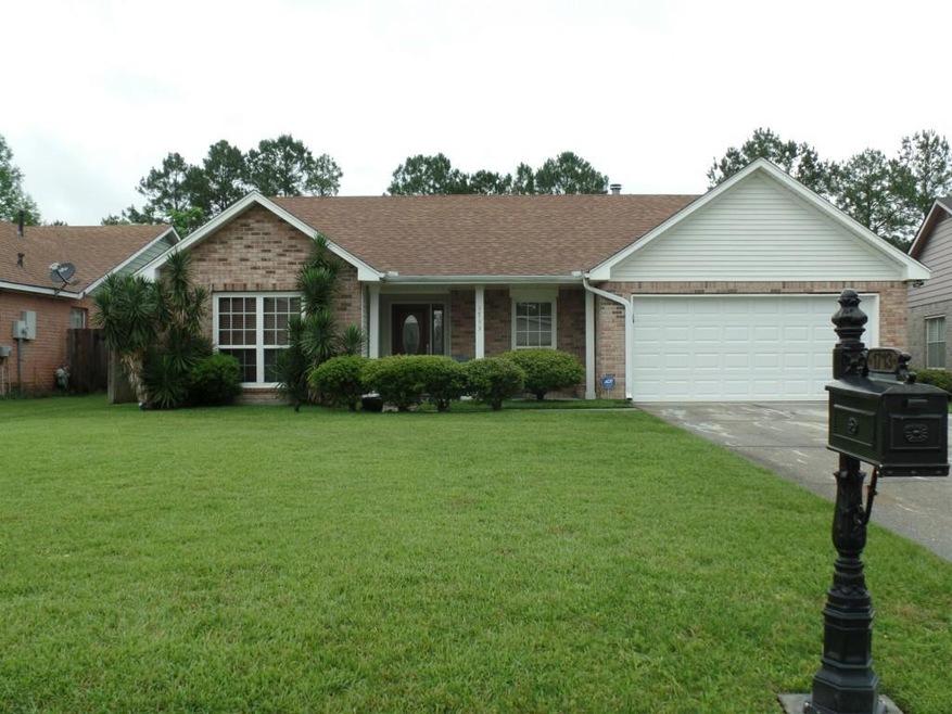Beautiful 3 Bedroom 2 Bath home. Open Floor plan,