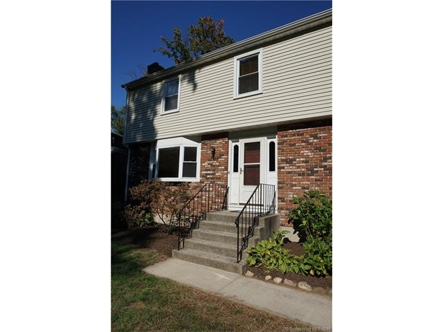 8 Sequassen Rd, Farmington, CT 06032 - photo 1