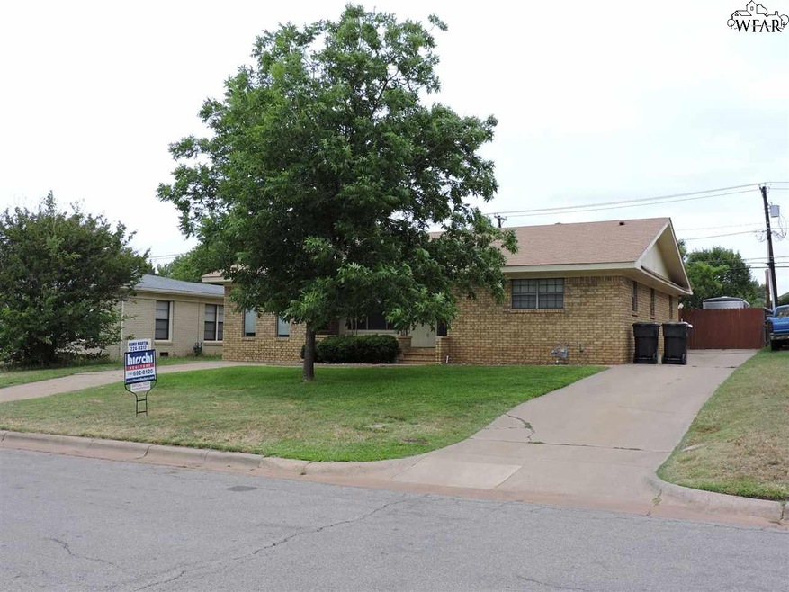 1518 Hursh Ave, Wichita Falls, TX 76302 - photo 1
