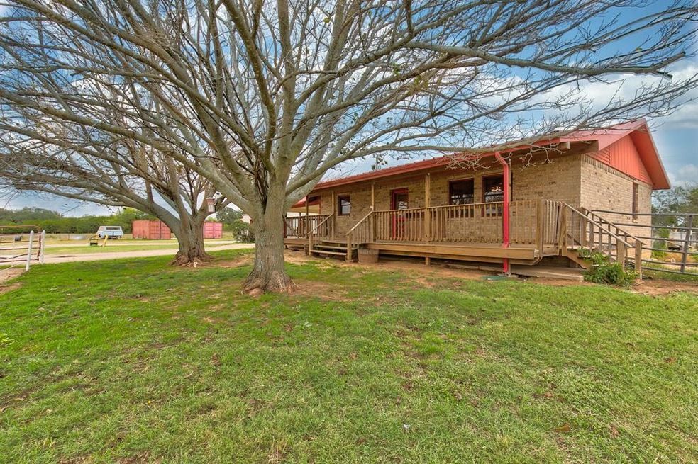 3519 Mccreary Rd, Granbury, TX 76049 - photo 1