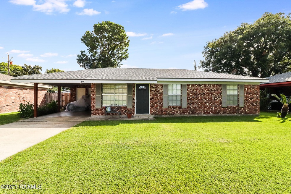 307 Palms Drive