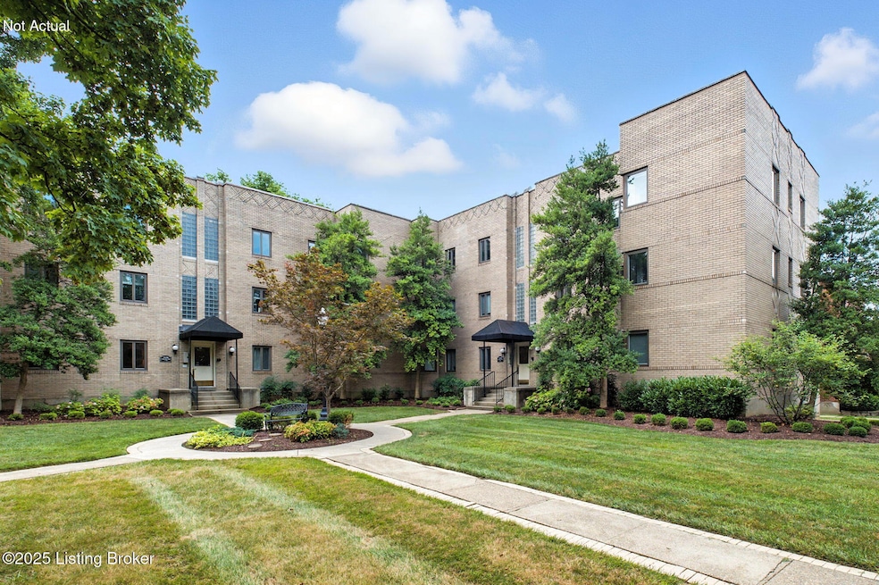 2126 Village Dr 11-01