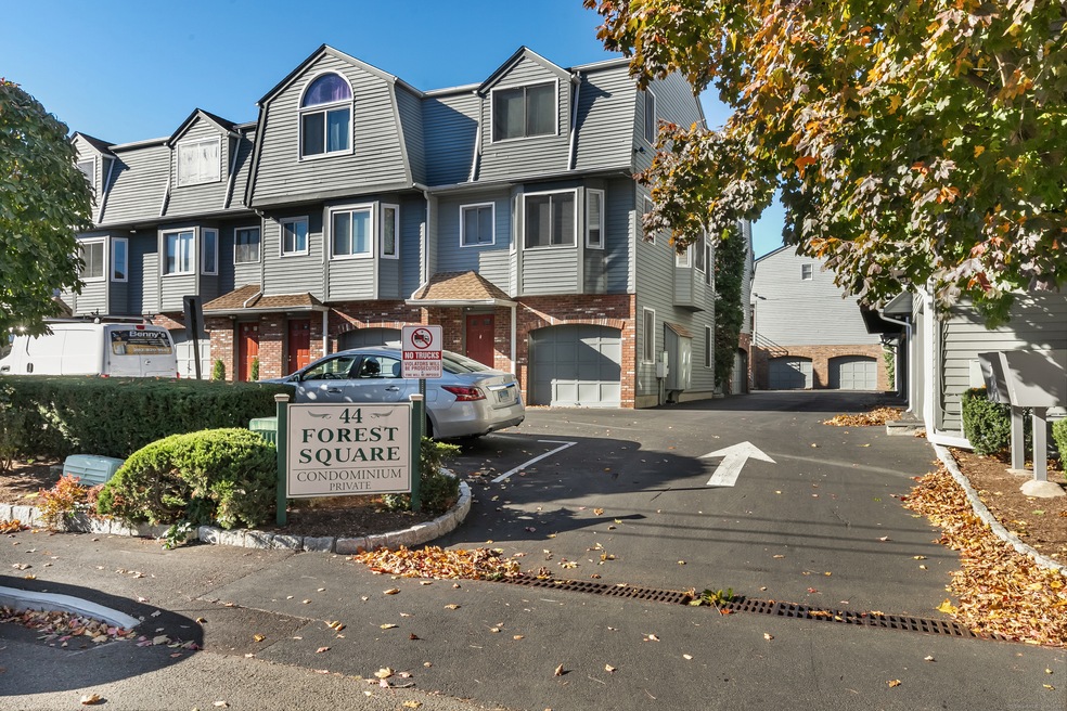 44 Pleasant St unit 9, Stamford, CT 06901 - photo 1