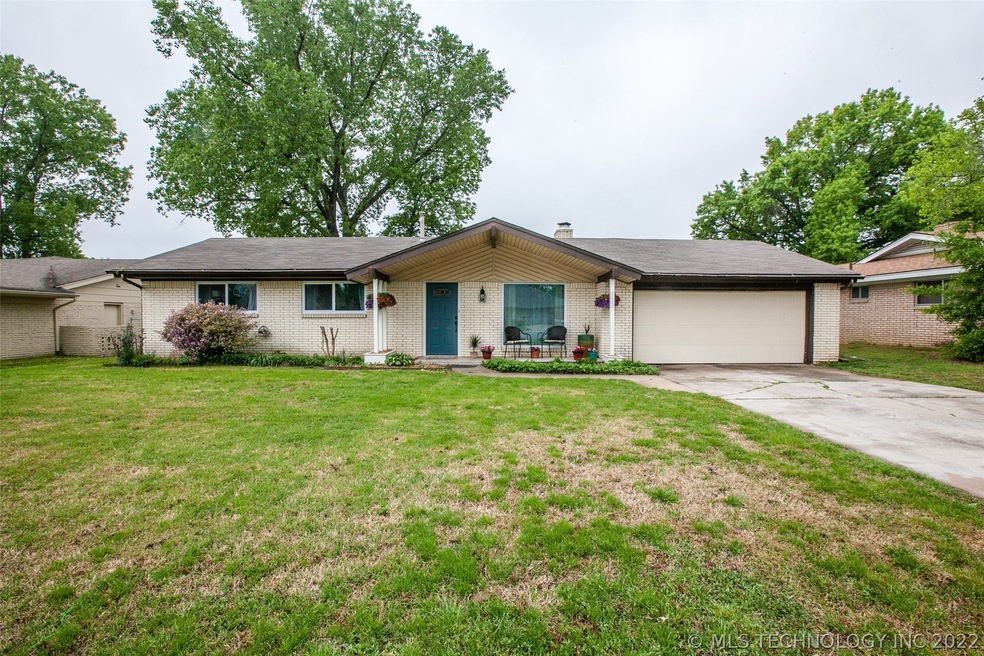 Hey there! You can call this one home!!! Super cut