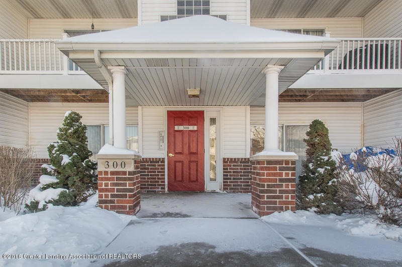 01-304 Carom Circle Mason -SMALL