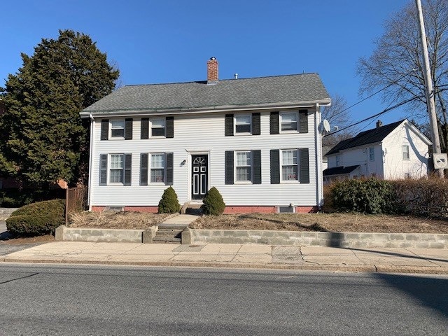 115 N Bend St unit 2, Pawtucket, RI 02860 - photo 1