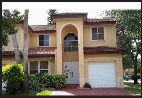 203 E Forest Oak Cir, Davie, FL 33325 - photo 1