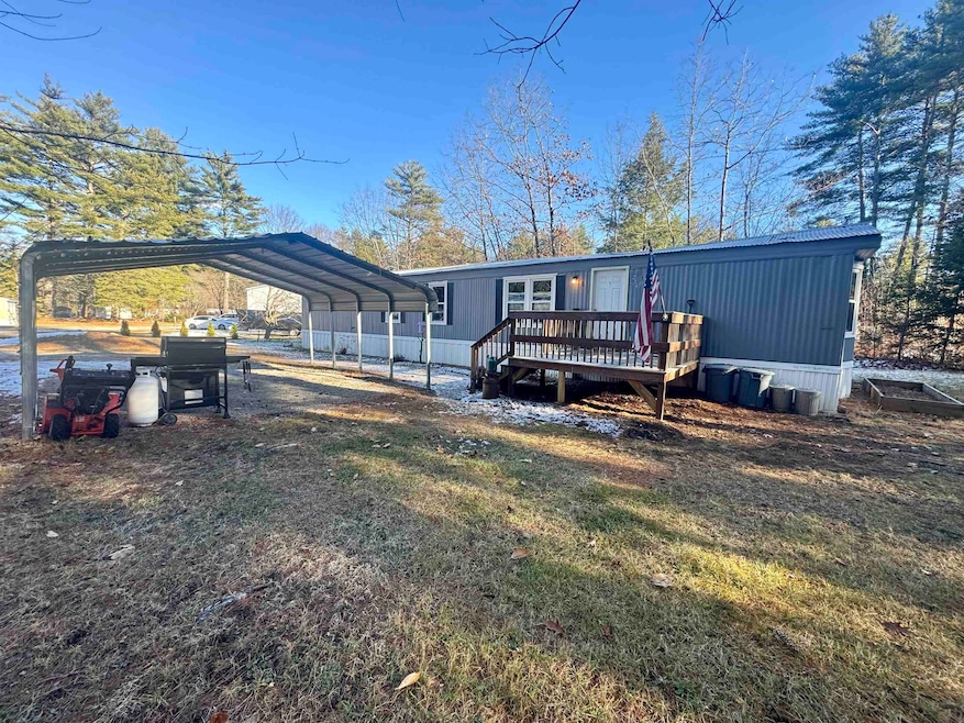 5 Chamberlain Ct unit 56, Deering, NH 03244 - photo 1
