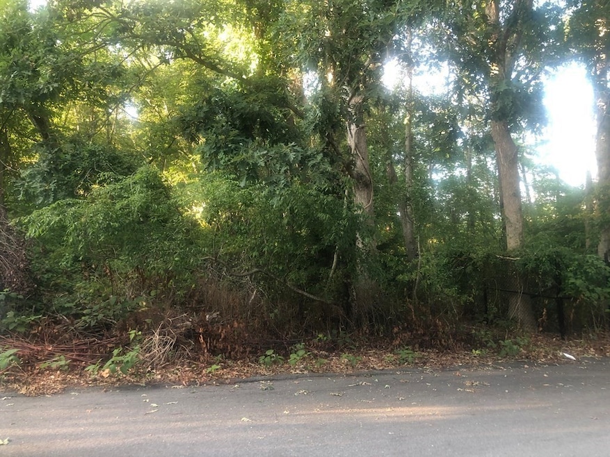 For Sale $130,000 • Co-Listing Agent