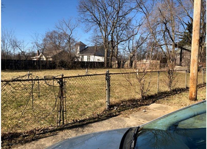 22 Blenken Ct pic 2