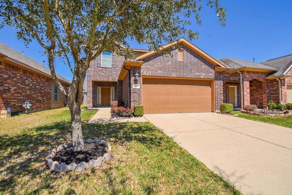 9203 Fuqua Breeze Dr, Houston, TX 77075 - photo 1