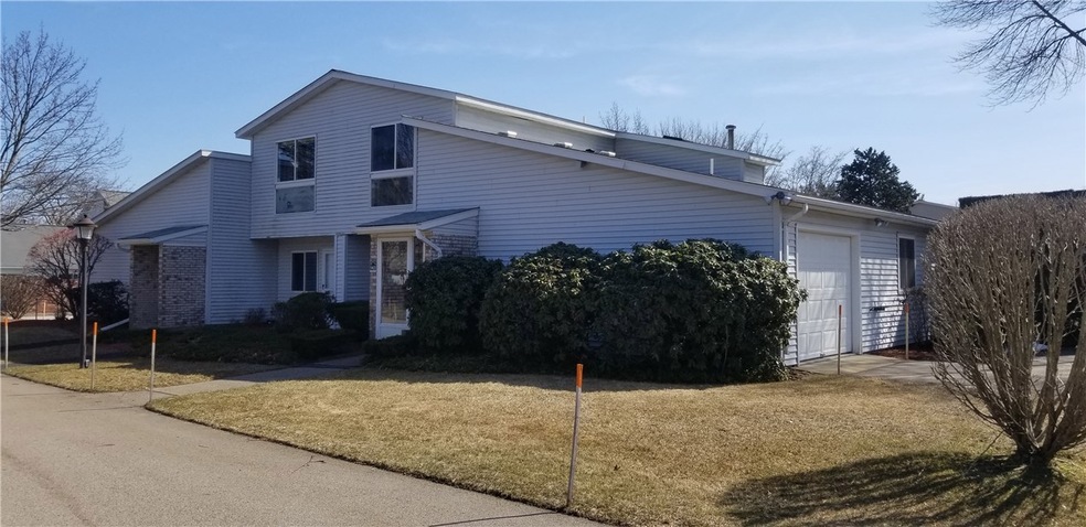 963 Great Hill Dr unit 963A, Warwick, RI 02886 - photo 1