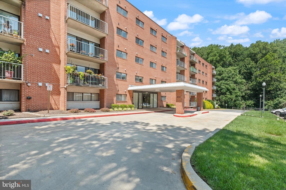 7202 Rockland Hills Dr unit 308, Baltimore, MD 21209 - photo 1