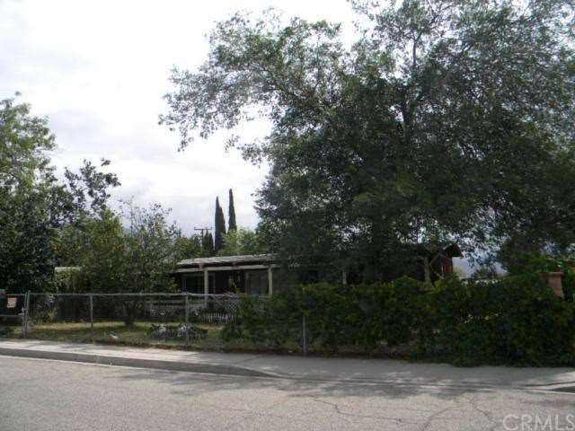Corner lot