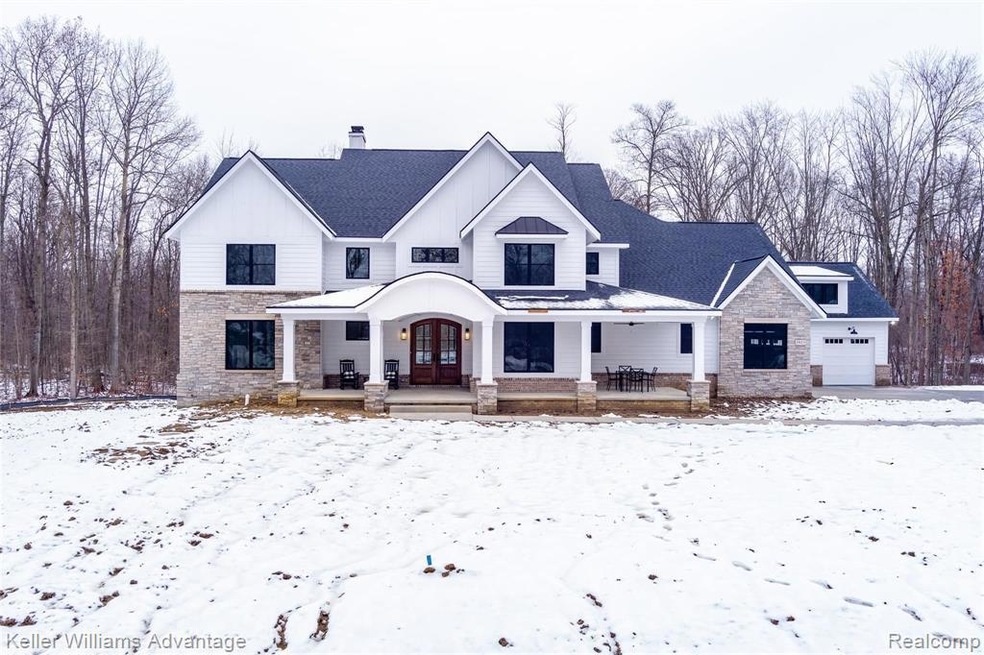 Welcome to 5933 Turnberry Court