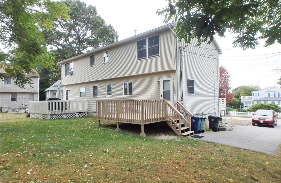 46 Hewett St unit 1, Warwick, RI 02889 - photo 1