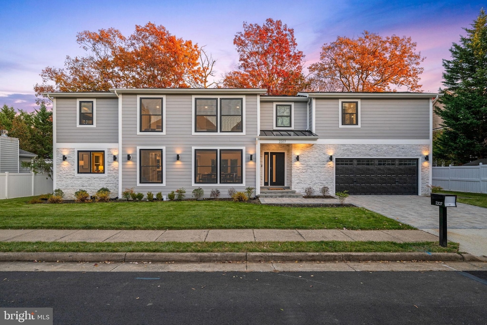 2207 Arden St, Dunn Loring, VA 22027 - photo 1