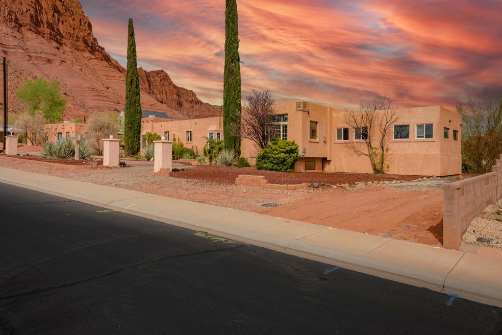 240 N Main St, Ivins, UT 84738 - photo 1