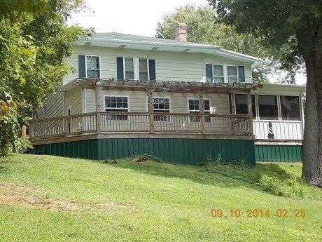225 Lakeshore Dr, Burnside, KY 42519 - photo 1