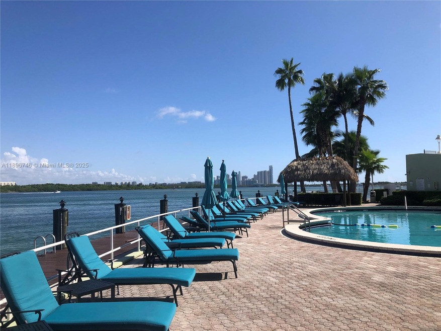 Island Pointe Condominiums unit 3B, Bay Harbor Islands, FL 33154 - photo 1