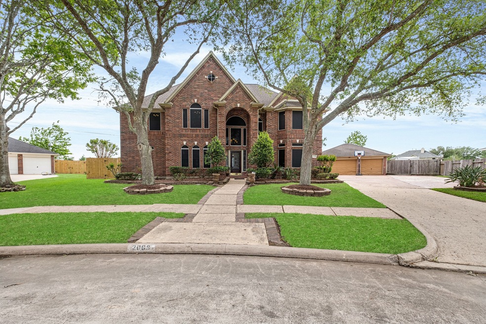 2008 Pebble Ln, Friendswood, TX 77546 - photo 1