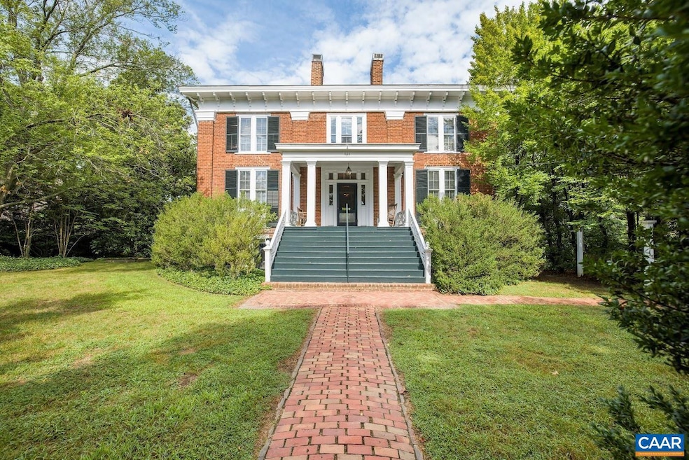 521 N 1st St, Charlottesville, VA 22902 - photo 1