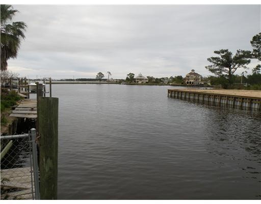 628 Sandy Hook Dr, Pass Christian, MS 39571 - photo 1