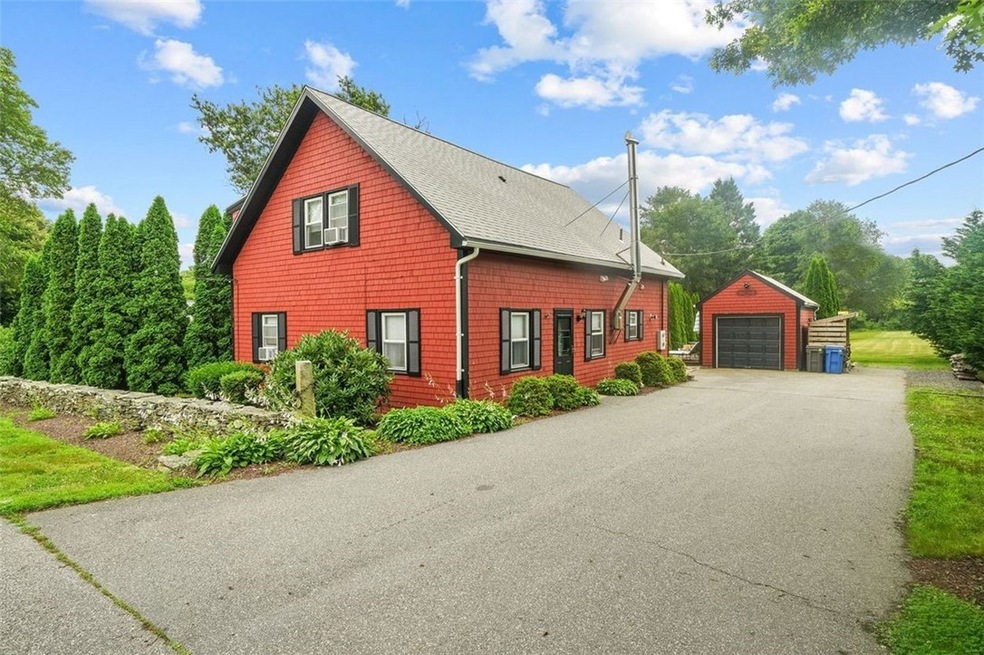 1195 Green End Ave unit 1, Middletown, RI 02842 - photo 1