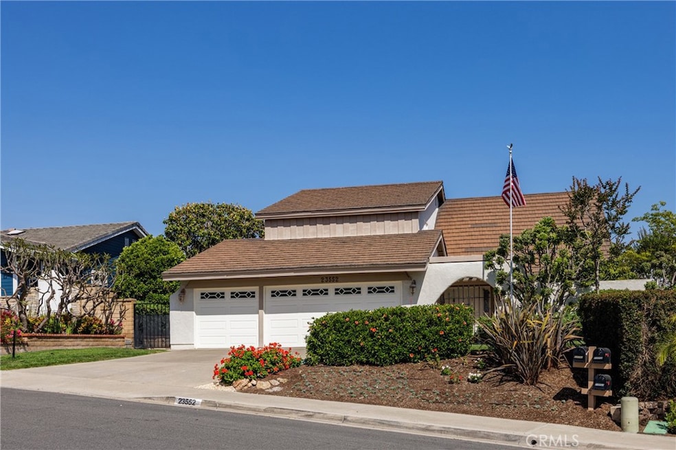 Sold $1,585,000 • Co-Listing Agent