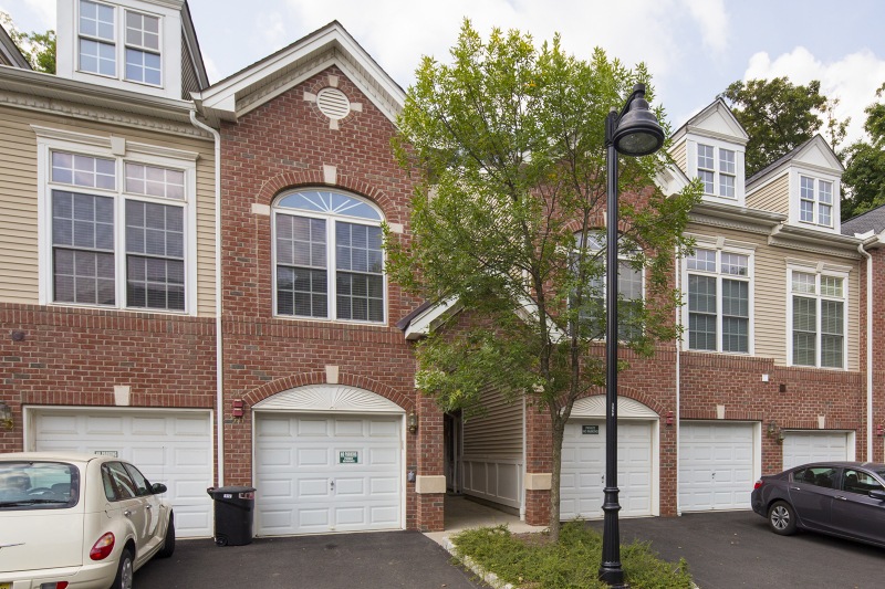 514 Donato Cir unit G2, Scotch Plains, NJ 07076 - photo 1