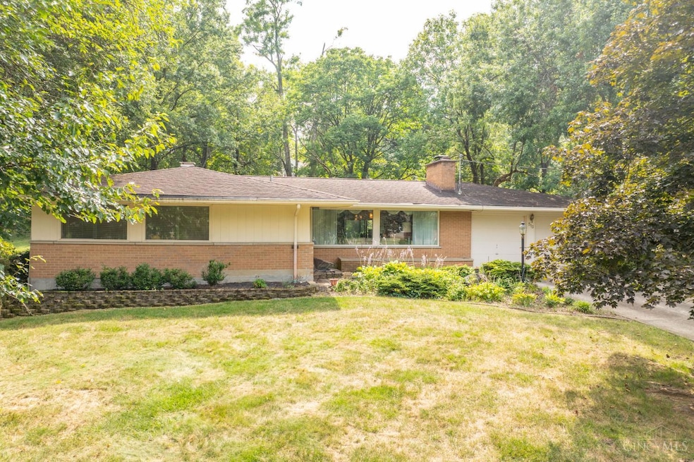 513 Chisholm Trail, Cincinnati, OH 45215 - photo 1