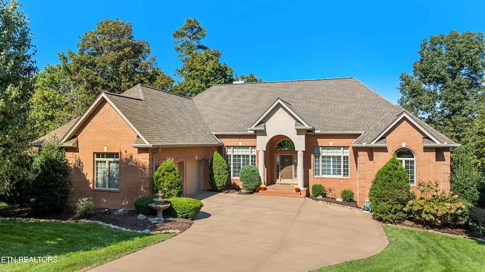 For Sale $910,000 • Co-Listing Agent