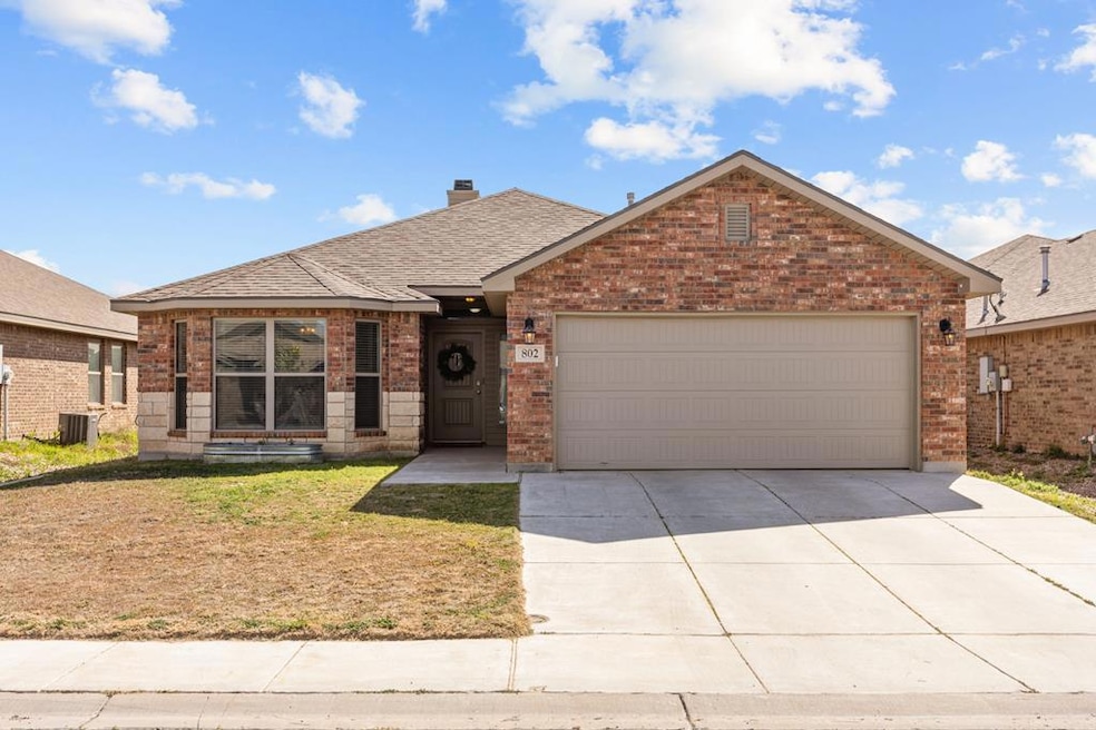 802 E 92nd St, Odessa, TX 79765 - photo 1