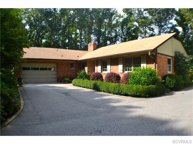 Front Entrance with garage.