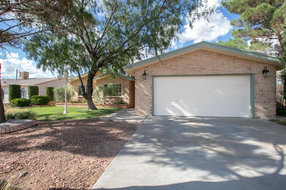 15323 Woodhill Ct, Horizon City, TX 79928 - photo 1