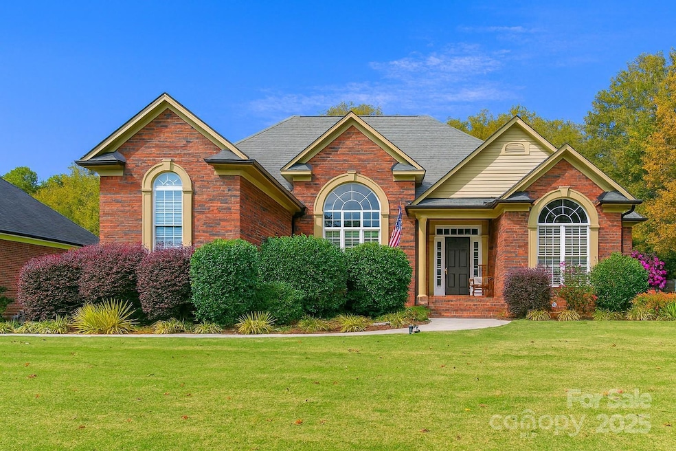 Under Contract $465,000