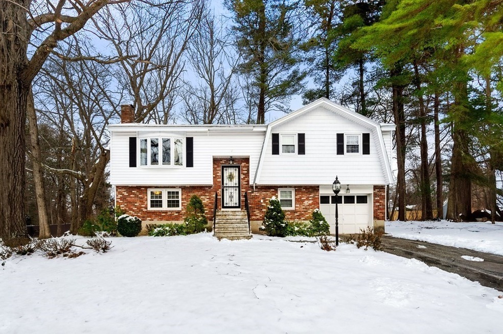 41 Freeport Dr, Burlington, MA 01803 - photo 1