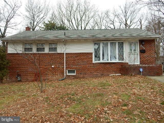 5814 89th Ave, New Carrollton, MD 20784 - photo 1