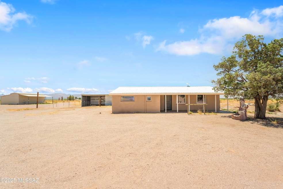 Home/Shop/20 ACRES