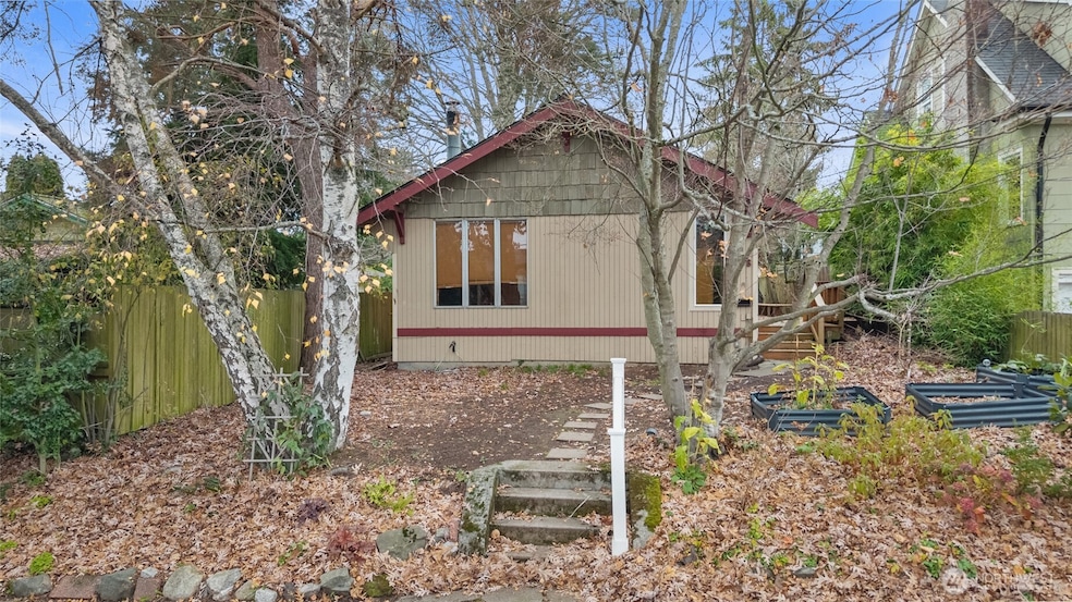 For Sale $725,000 • Co-Listing Agent