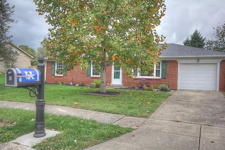 308 E Edgewood Dr, Nicholasville, KY 40356 - photo 1